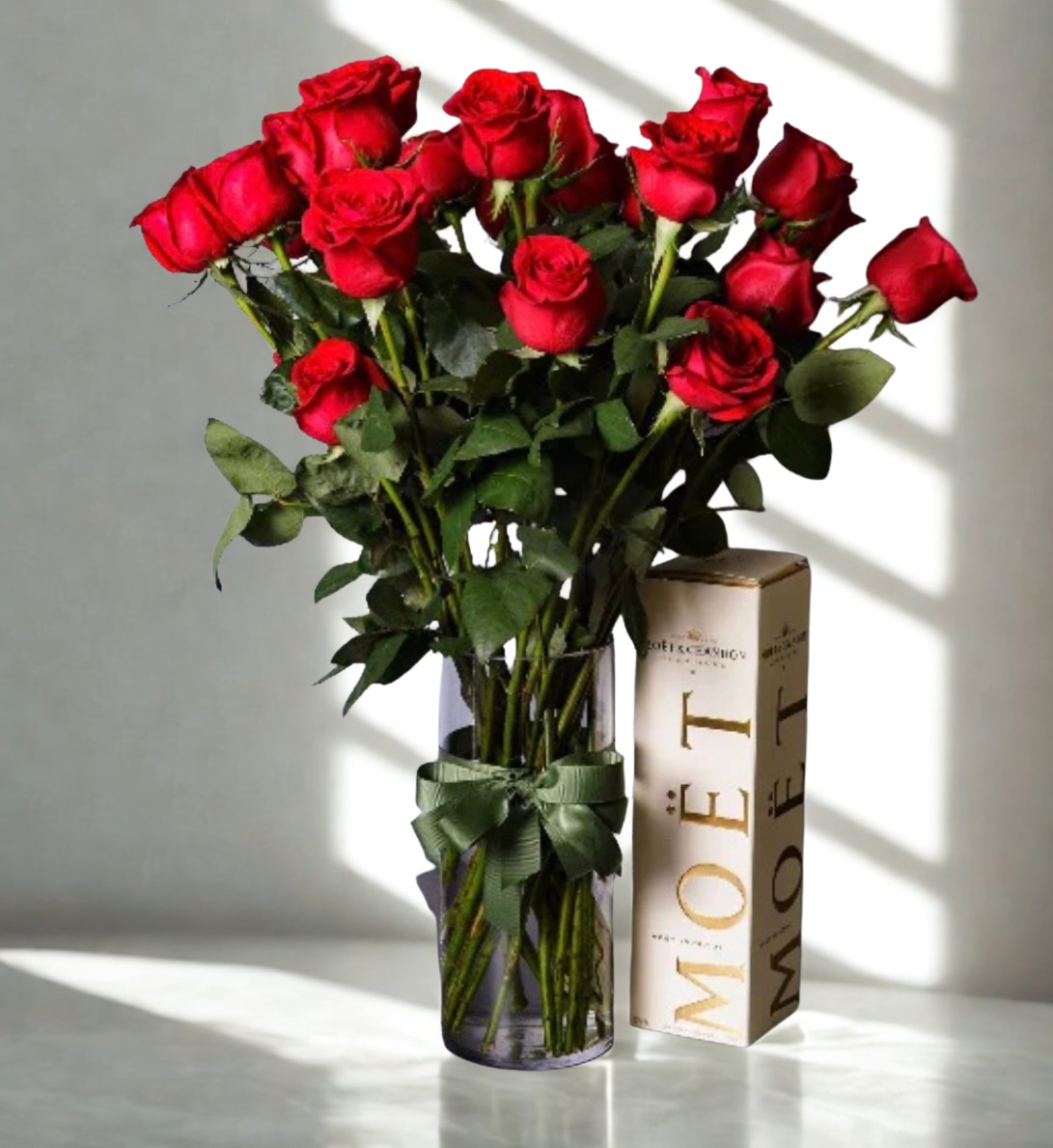 Red Roses &amp; Moet Champagne