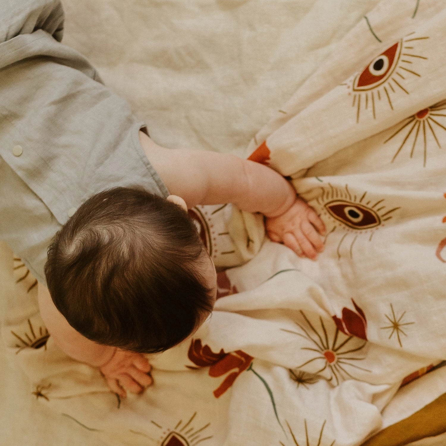 Snug As a Bub Co Swaddle - Celestial Eye