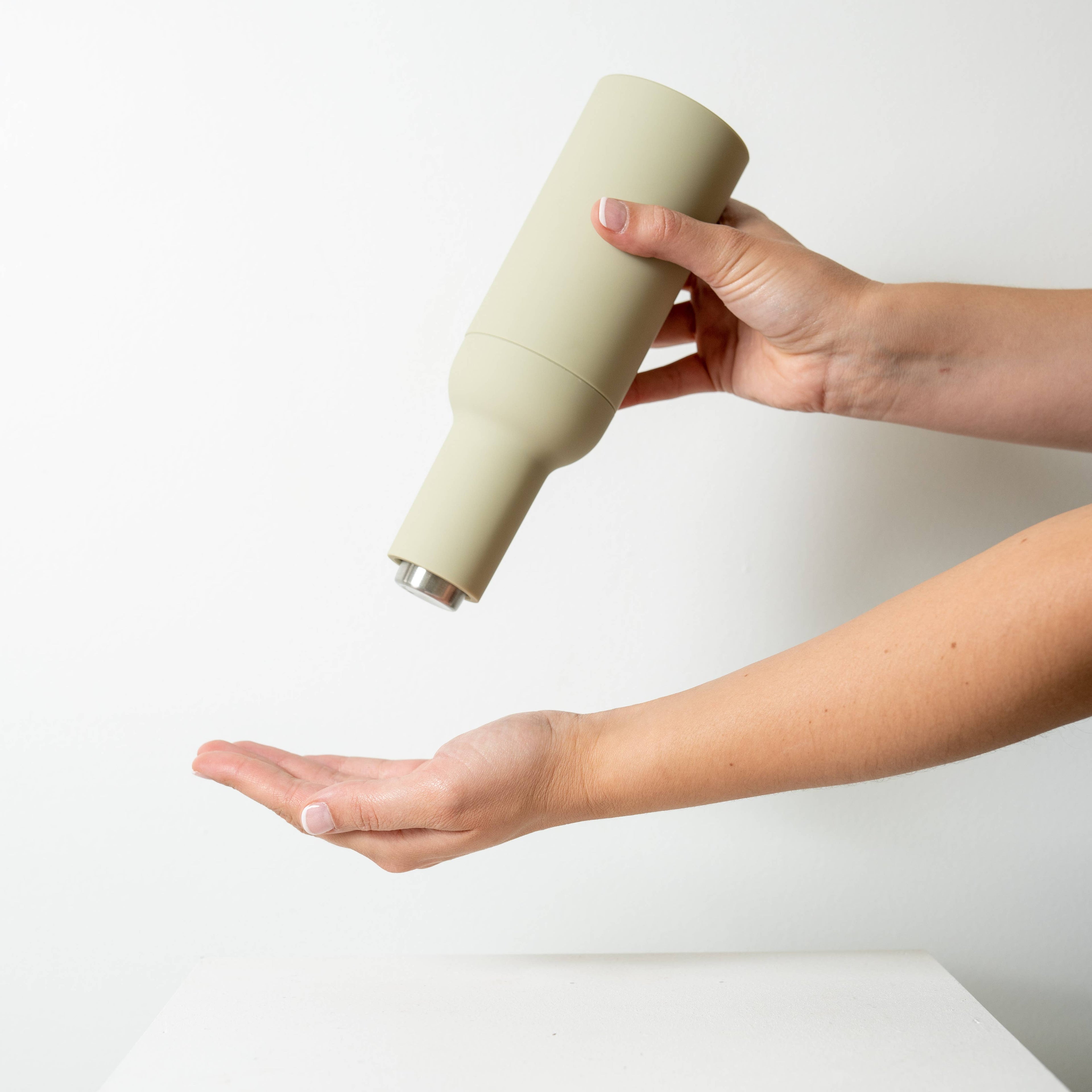 Thea Automatic S&amp;P Grinders
