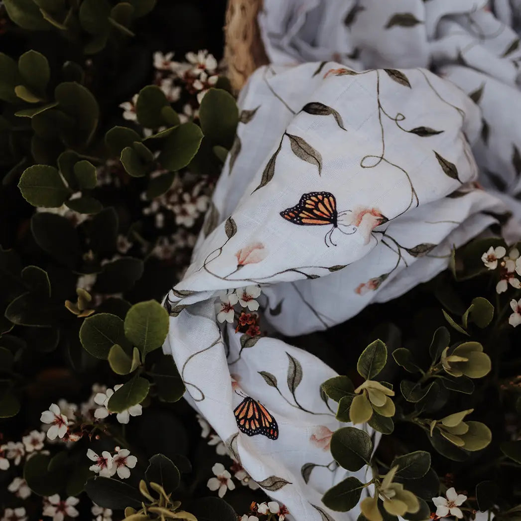 Snug As a Bub Co Swaddle - Fly Away, Butterfly