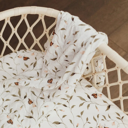 Snug As a Bub Co Swaddle - Fly Away, Butterfly